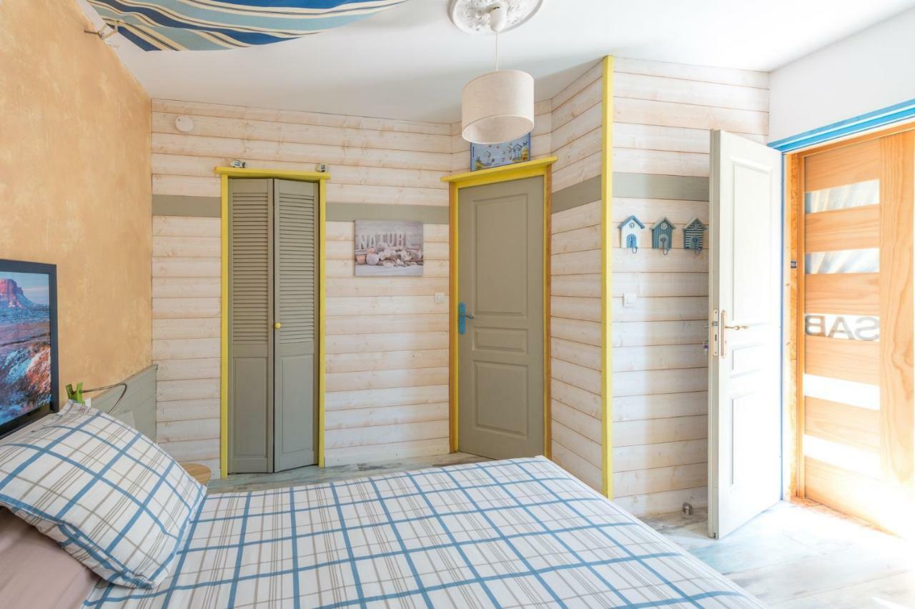 라로셸 L'Escale Marine - Couette Et Cafe B&B 외부 사진